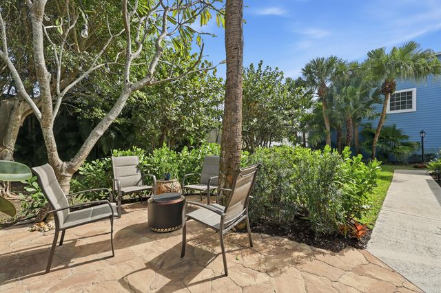 114 Ocean Dunes Circle Circle, Jupiter, FL 33477