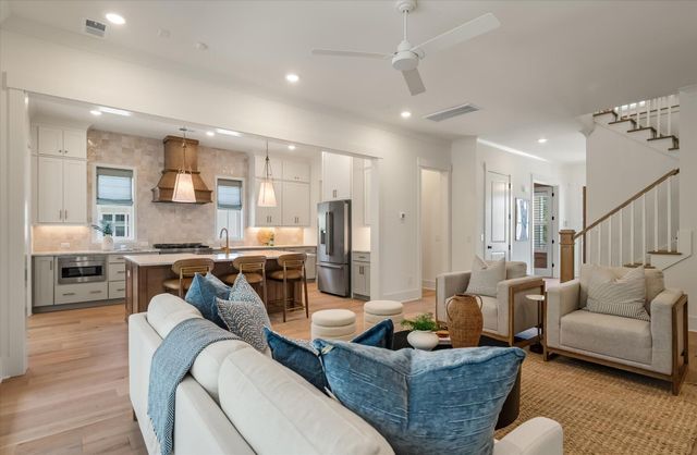 1463 Tomato Farm Circle, Mount Pleasant, SC 29464