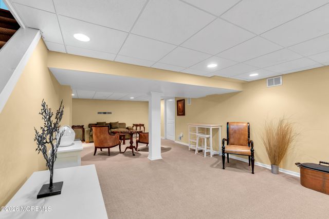 5 4th Avenue, Sea Girt, NJ 08750