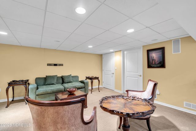 5 4th Avenue, Sea Girt, NJ 08750