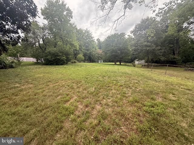 2414 FAIRVIEW DR, Alexandria, VA 22306