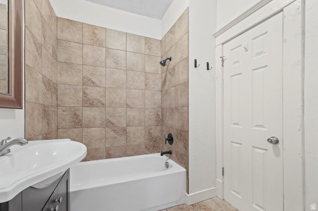 138 E BERYL AVE, Salt Lake City, UT 84115