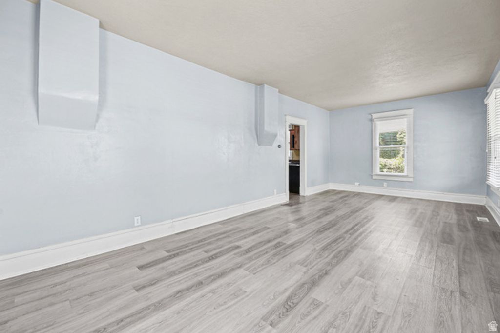138 E BERYL AVE, Salt Lake City, UT 84115 — photo 5