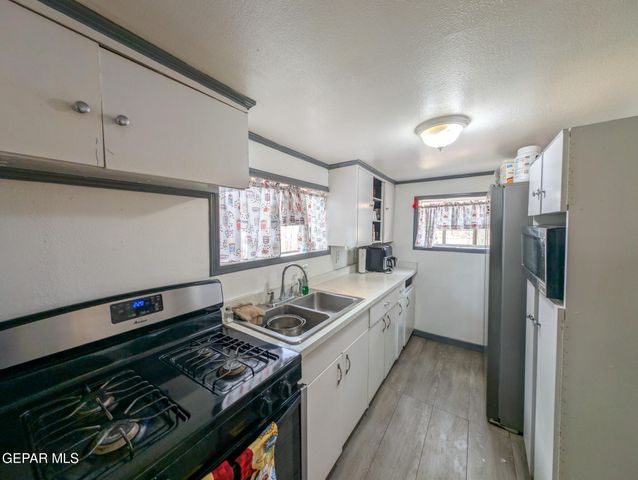 411 SAN PABLO Place, El Paso, TX 79915