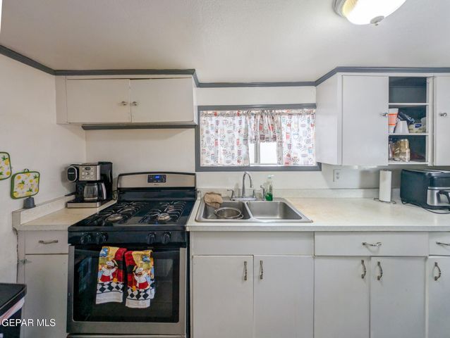 411 SAN PABLO Place, El Paso, TX 79915