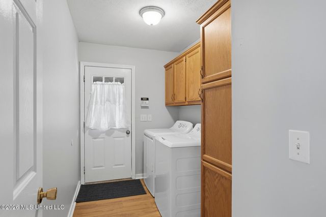 204 White Oak Place, Pearl, MS 39208
