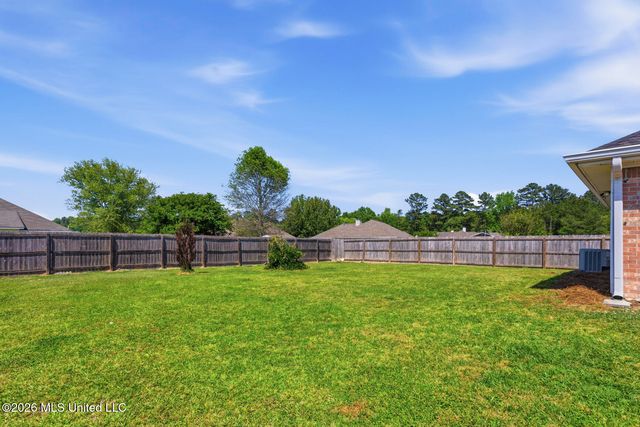 204 White Oak Place, Pearl, MS 39208