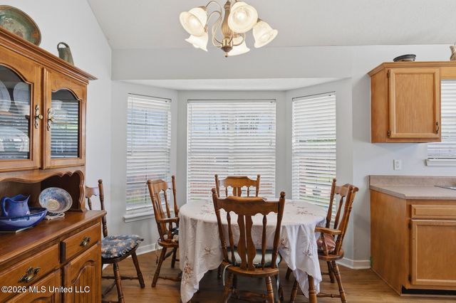 204 White Oak Place, Pearl, MS 39208