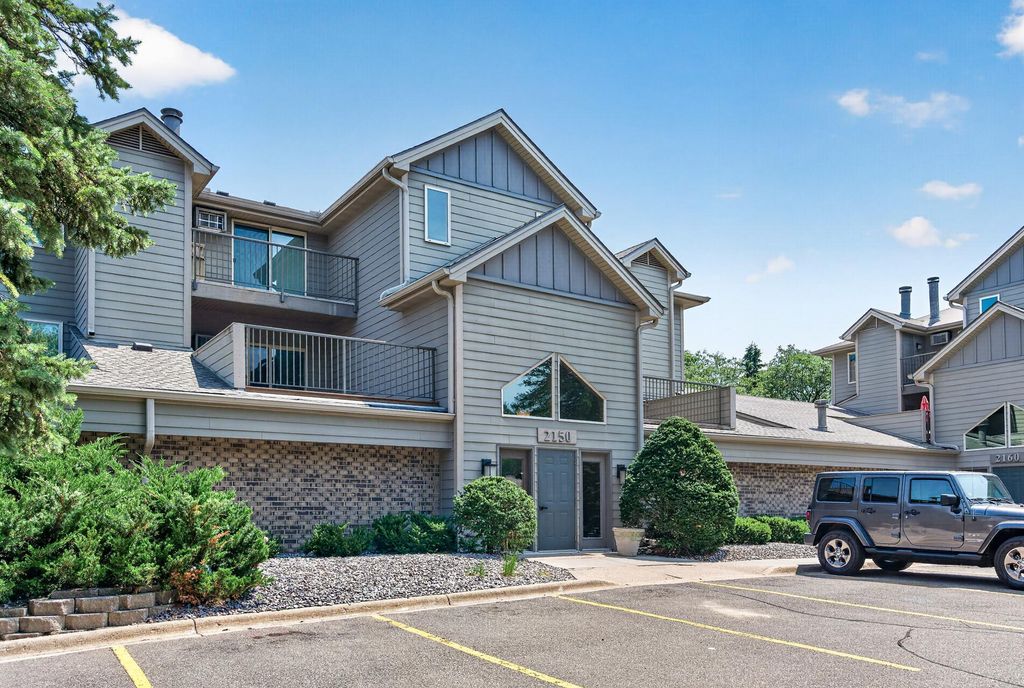 2150 Ridge Drive 36, Saint Louis Park, MN 55416 — exterior