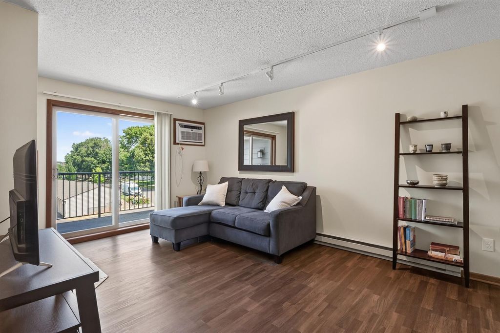2150 Ridge Drive 36, Saint Louis Park, MN 55416 — photo 3
