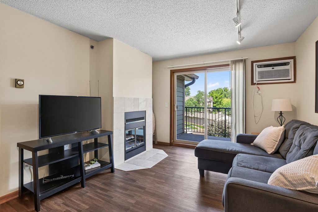 2150 Ridge Drive 36, Saint Louis Park, MN 55416 — photo 4