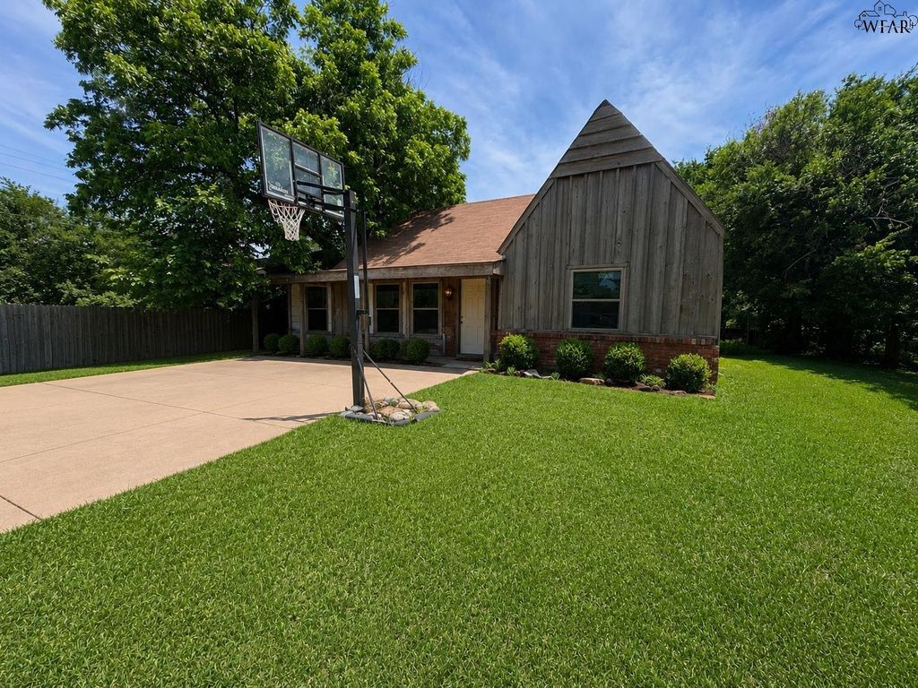 3103 AVENUE R, Wichita Falls, TX 76309