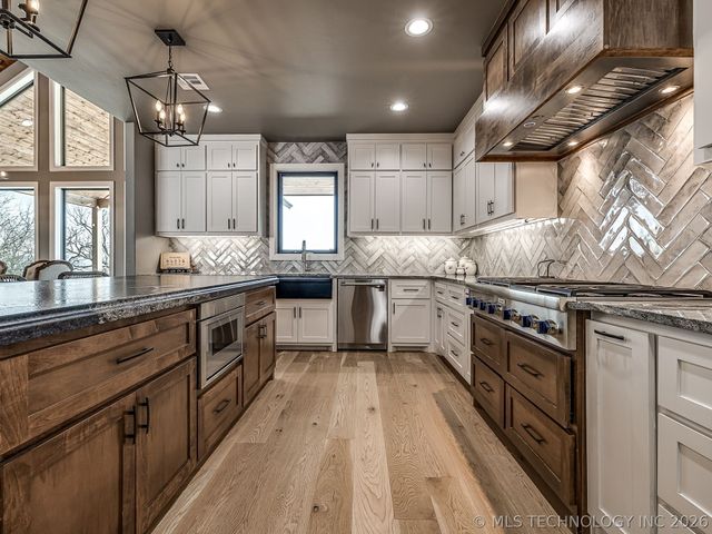 120408 S 4201 Road, Eufaula, OK 74432