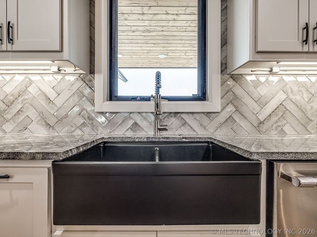 120408 S 4201 Road, Eufaula, OK 74432