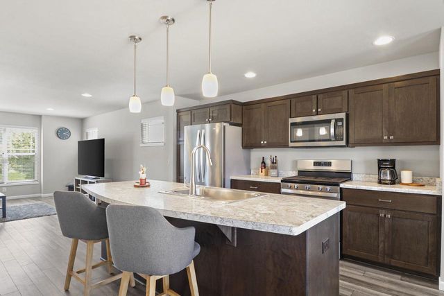 868 Tamarack Lane, Sun Prairie, WI 53590