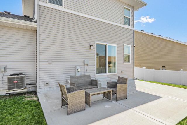 868 Tamarack Lane, Sun Prairie, WI 53590
