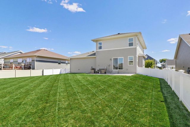 868 Tamarack Lane, Sun Prairie, WI 53590