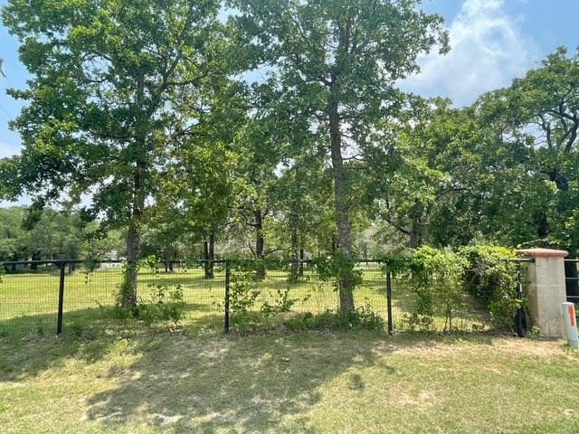 142 Clearwater Drive, Poolville, TX 76487
