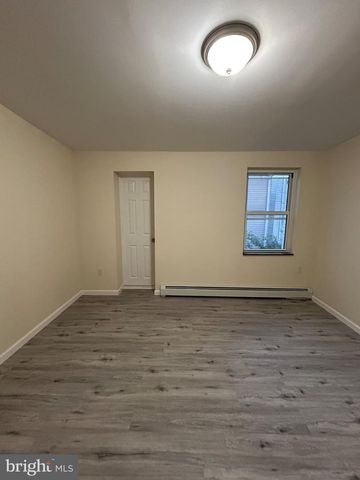 1925 N DARIEN ST, Philadelphia, PA 19122