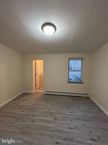 1925 N DARIEN ST, Philadelphia, PA 19122