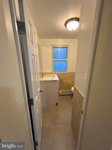 1925 N DARIEN ST, Philadelphia, PA 19122