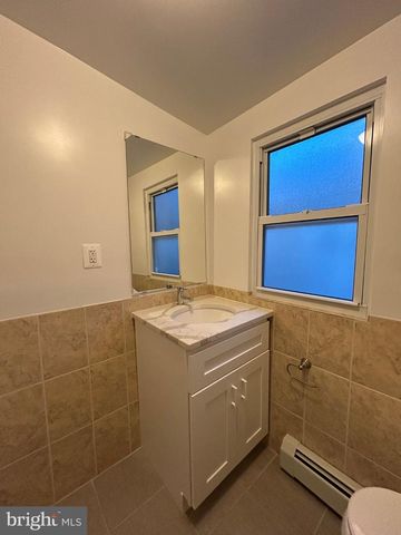 1925 N DARIEN ST, Philadelphia, PA 19122