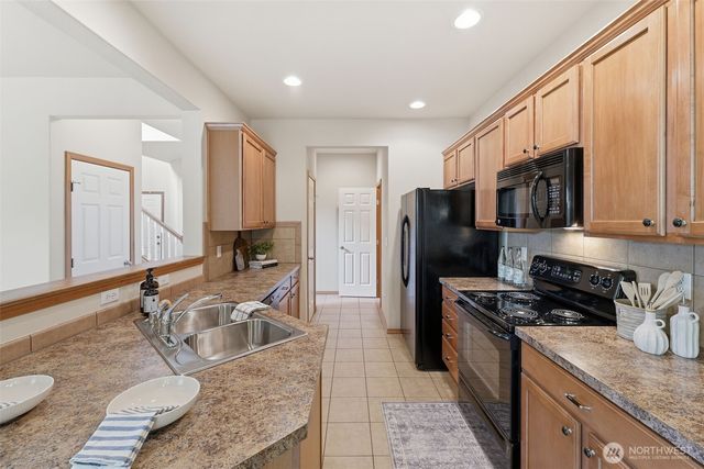 19103 19th Avenue Ct E, Spanaway, WA 98387