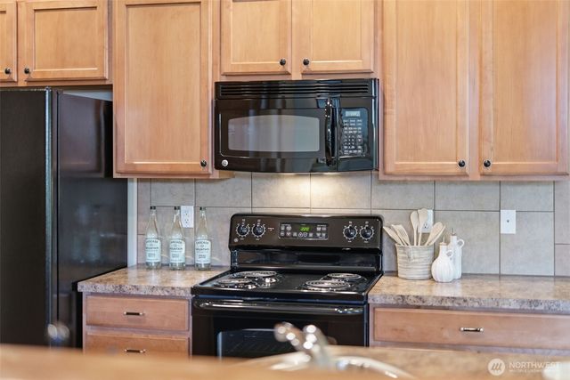 19103 19th Avenue Ct E, Spanaway, WA 98387