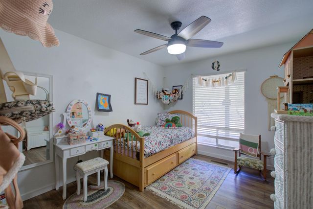 4455 E Whitmore Ave, Ceres, CA 95307