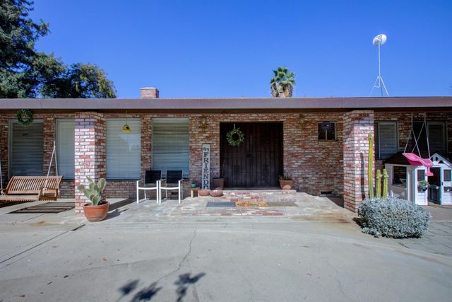 4455 E Whitmore Ave, Ceres, CA 95307