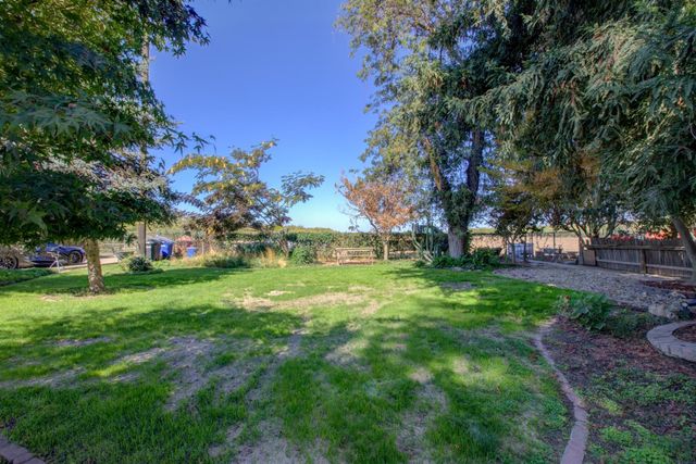 4455 E Whitmore Ave, Ceres, CA 95307