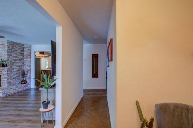 4455 E Whitmore Ave, Ceres, CA 95307