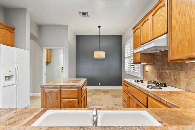 1033 Halidon Way, Folsom, CA 95630