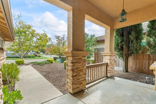 1033 Halidon Way, Folsom, CA 95630