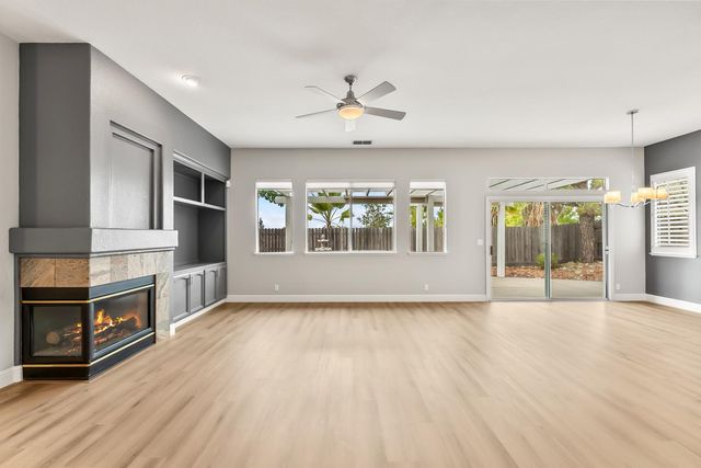 1033 Halidon Way, Folsom, CA 95630