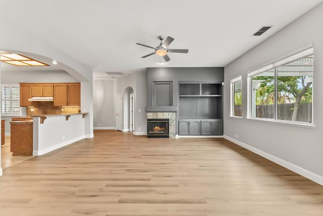 1033 Halidon Way, Folsom, CA 95630