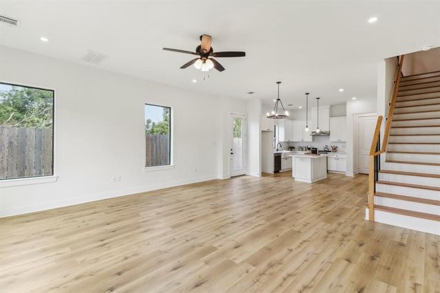 313 Tennessee Street, Houston, TX 77029