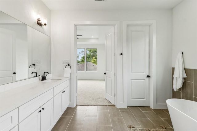 313 Tennessee Street, Houston, TX 77029