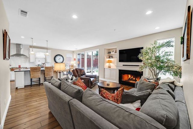 1411 1411 Justine Ct, Livermore, CA 94550