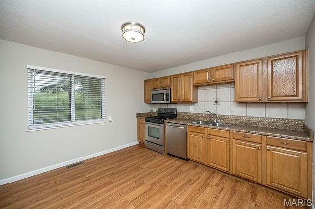 12720 Missouri Bottom Road, Hazelwood, MO 63042