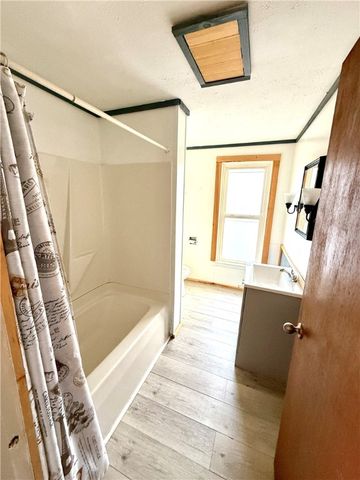 5 East High Street, Manchester, NY 14548