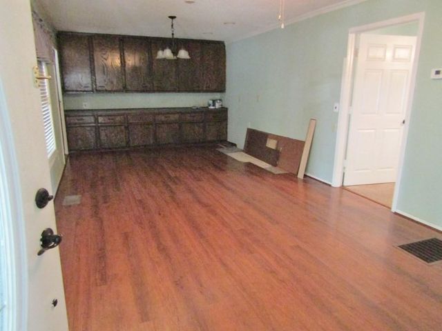 1117 Woodland Trail, Tool, TX 75143