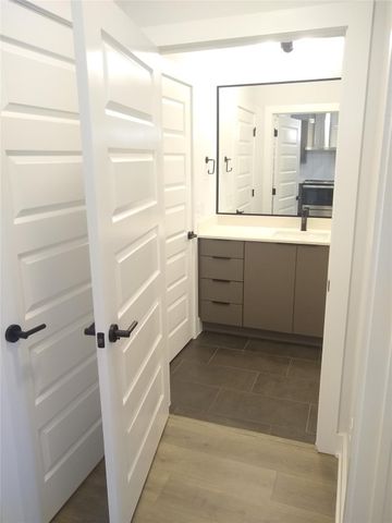 2220 Webberville RD 403, Austin, TX 78702