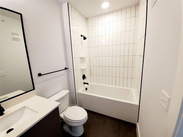 2220 Webberville RD 403, Austin, TX 78702