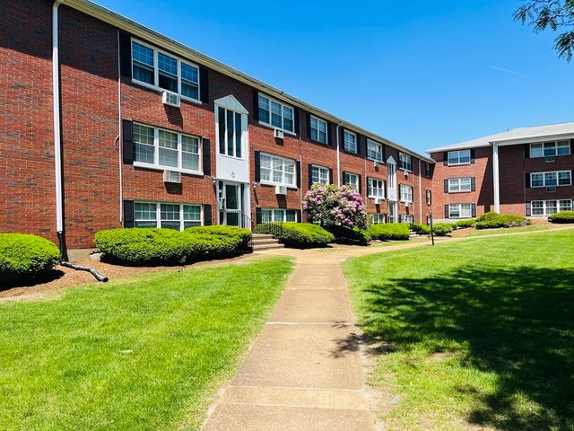 8 Tara Drive 7, Weymouth, MA 02188
