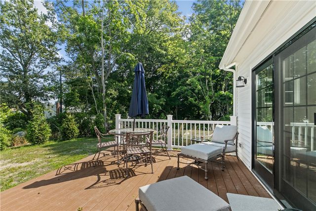 561 Bristol Ferry Road B, Portsmouth, RI 02871