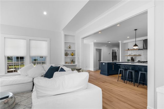 561 Bristol Ferry Road B, Portsmouth, RI 02871