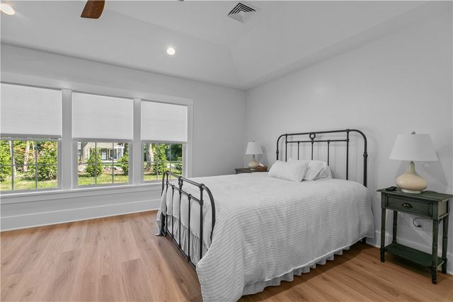 561 Bristol Ferry Road B, Portsmouth, RI 02871