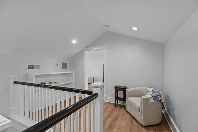 561 Bristol Ferry Road B, Portsmouth, RI 02871