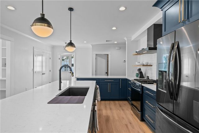 561 Bristol Ferry Road B, Portsmouth, RI 02871